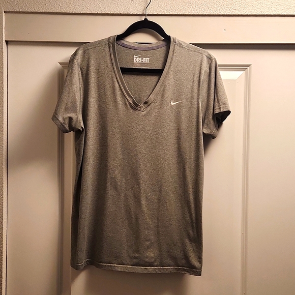 Nike Tops - Nike Workout Top size XL